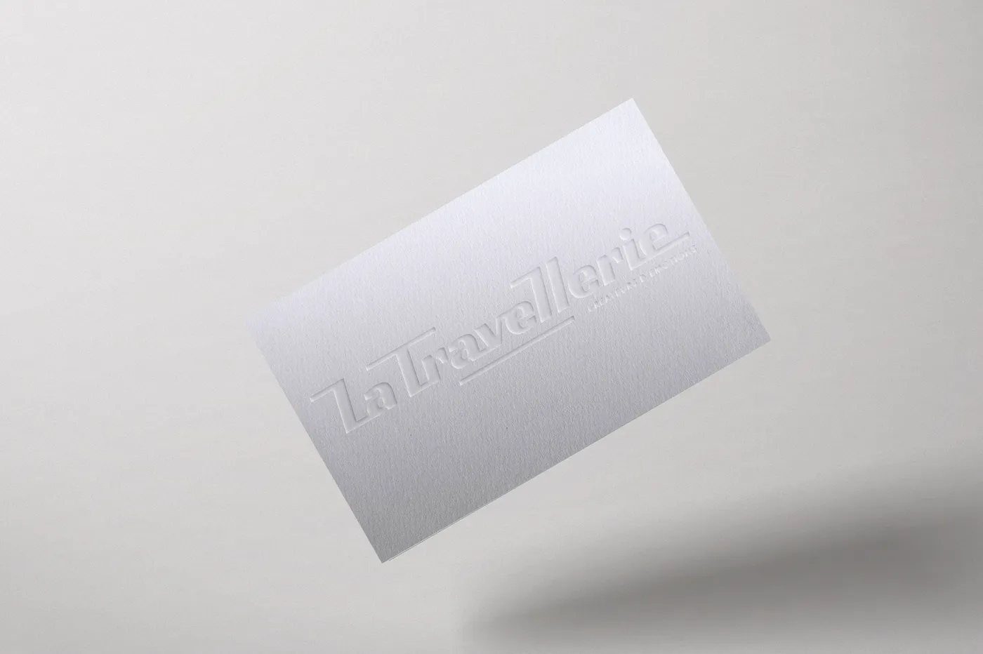 Carte de visite embossée La Travellerie, identité créée par OVM Communication
